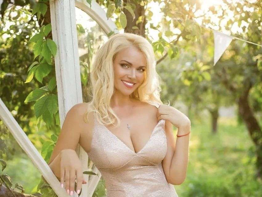 Oriental Dating Website & Dating Application - Meet Asian American Singles Oriental Dating Website & Dating Application - Meet Asian American Singles